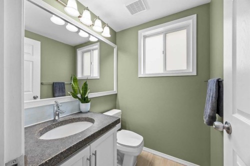 99 Hidden Crescent Nw, Calgary, AB 