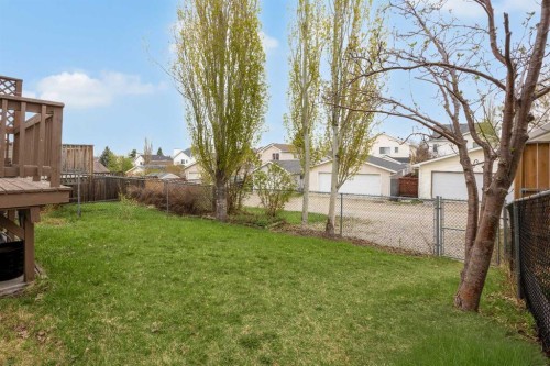 99 Hidden Crescent Nw, Calgary, AB 