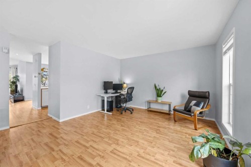 99 Hidden Crescent Nw, Calgary, AB 