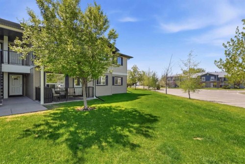 400-8 Bayside Place, Strathmore, AB - Outdoor