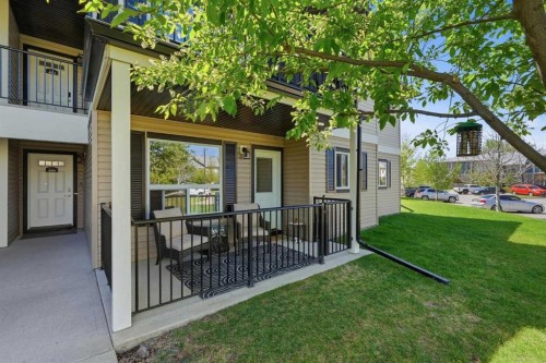 400-8 Bayside Place, Strathmore, AB - Outdoor With Exterior