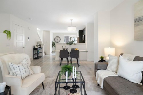 812 Cranbrook Walk Se, Calgary, AB - Indoor Photo Showing Living Room