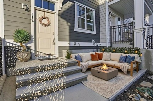 812 Cranbrook Walk Se, Calgary, AB - Outdoor With Exterior