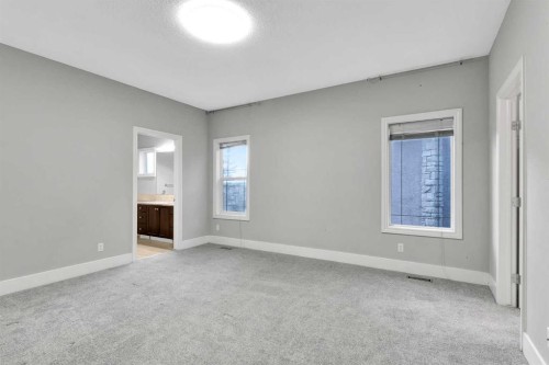 197 Royal Crest View Nw, Calgary, AB - Indoor Photo Showing Other Room