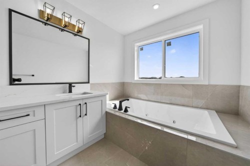 8 Ranchers Meadows, Okotoks, AB - Indoor Photo Showing Bathroom