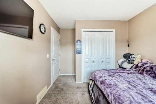 1066 Taradale Drive Ne, Calgary, AB - Indoor Photo Showing Bedroom