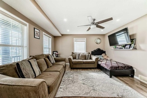 1066 Taradale Drive Ne, Calgary, AB - Indoor Photo Showing Living Room