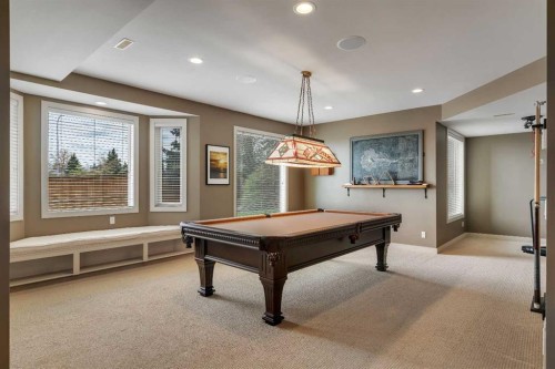 19 Coach Gate Way Sw, Calgary, AB - Indoor Photo Showing Other Room