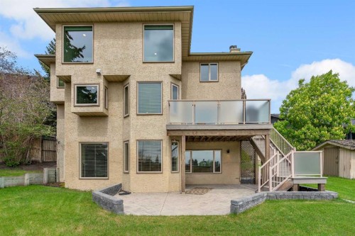 19 Coach Gate Way Sw, Calgary, AB - Outdoor With Balcony