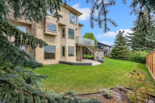 19 Coach Gate Way Sw, Calgary, AB - Outdoor