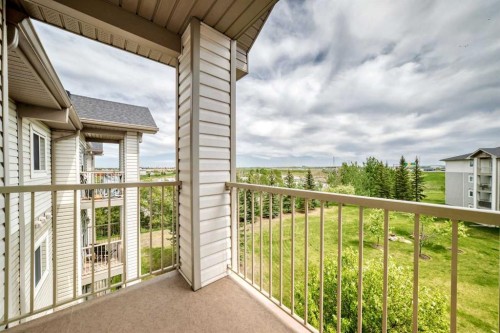 412-5000 Somervale Court SW Calgary, AB T2Y 4M1