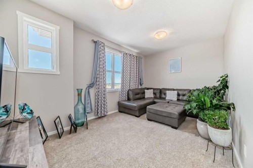 17 Walgrove Manor Se, Calgary, AB - Indoor