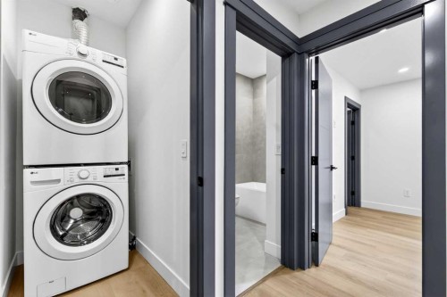 8519 48 Avenue Nw, Calgary, AB - Indoor Photo Showing Laundry Room