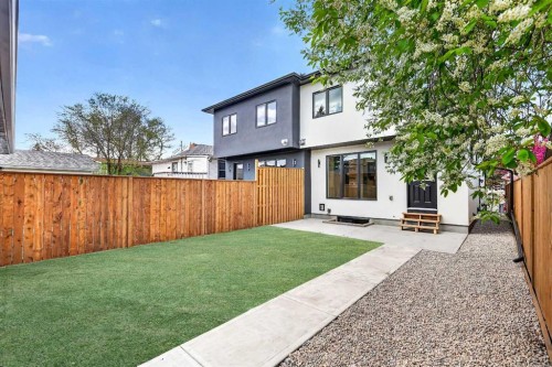 8519 48 Avenue Nw, Calgary, AB - Outdoor