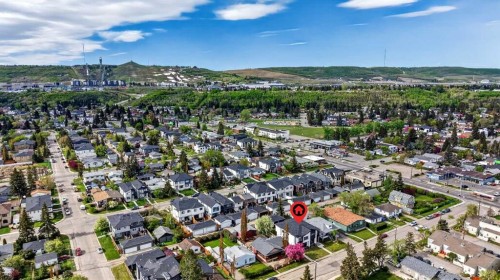 8519 48 Avenue Nw, Calgary, AB - Outdoor With View