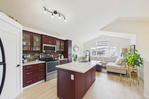 132 Oswald Close, Red Deer, AB - Indoor Photo Showing Dining Room