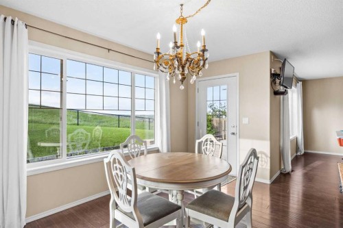 38 Westmount Way, Okotoks, AB 