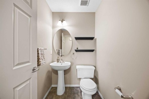 38 Westmount Way, Okotoks, AB 