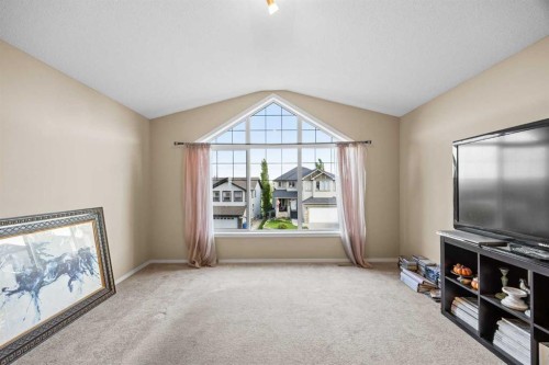 38 Westmount Way, Okotoks, AB 