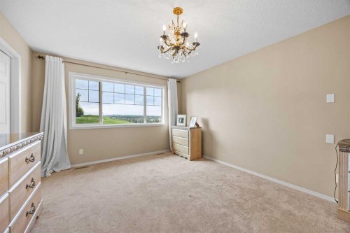 38 Westmount Way, Okotoks, AB 