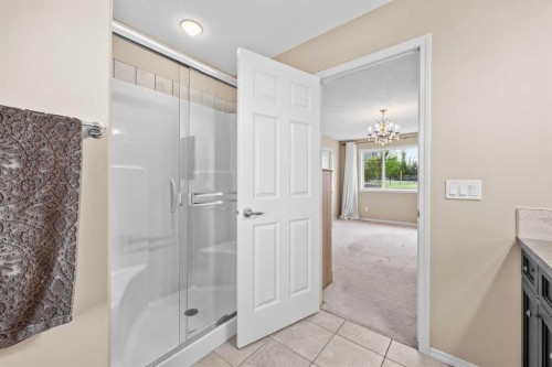 38 Westmount Way, Okotoks, AB 