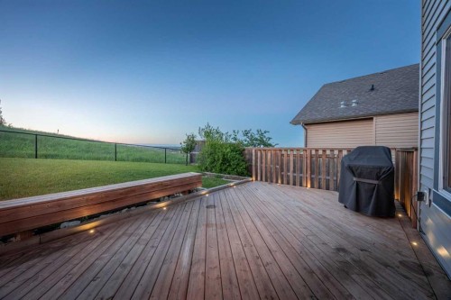 38 Westmount Way, Okotoks, AB 