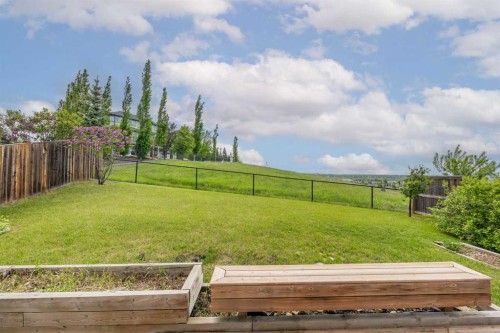 38 Westmount Way, Okotoks, AB 
