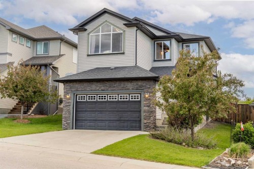 38 Westmount Way, Okotoks, AB 