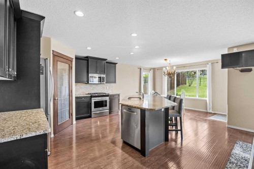 38 Westmount Way, Okotoks, AB 