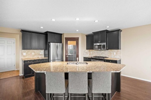 38 Westmount Way, Okotoks, AB 