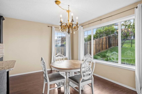 38 Westmount Way, Okotoks, AB 