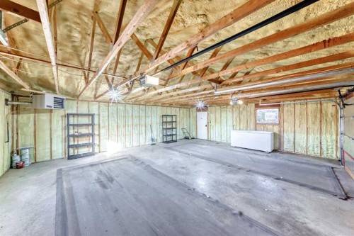 32276 Highway 2 A, Rural Mountain View County, AB 