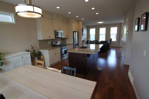 2064 New Brighton Grove Se, Calgary, AB - Indoor