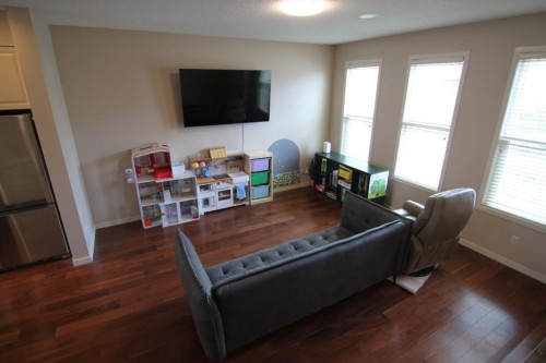 2064 New Brighton Grove Se, Calgary, AB - Indoor