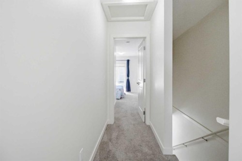 402-11 Evanscrest Mews Nw, Calgary, AB - Indoor Photo Showing Other Room