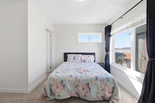 402-11 Evanscrest Mews Nw, Calgary, AB - Indoor Photo Showing Bedroom