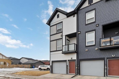 402-11 Evanscrest Mews Nw, Calgary, AB - Outdoor With Exterior