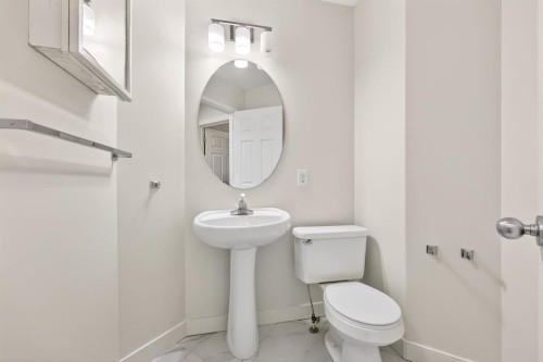 240 Cove Drive, Chestermere, AB - Indoor Photo Showing Bathroom