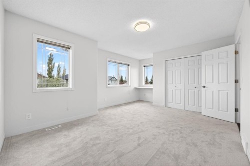 240 Cove Drive, Chestermere, AB - Indoor Photo Showing Other Room