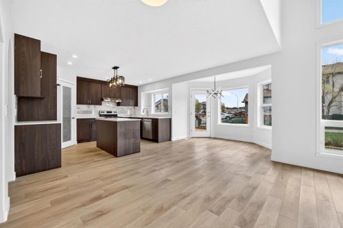 240 Cove Drive, Chestermere, AB - Indoor Photo Showing Kitchen