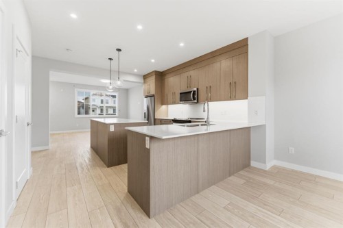 1060 West Lakeview Drive, Chestermere, AB - Indoor Photo Showing Kitchen With Upgraded Kitchen