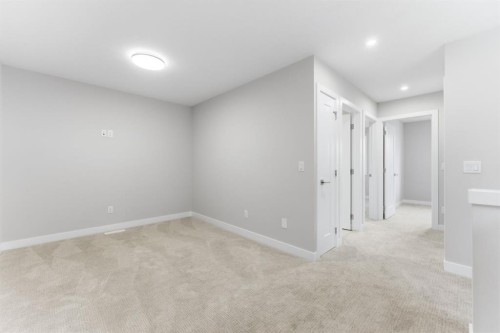 1060 West Lakeview Drive, Chestermere, AB - Indoor Photo Showing Other Room