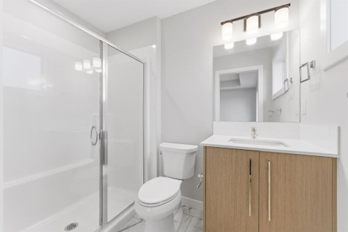 1060 West Lakeview Drive, Chestermere, AB - Indoor Photo Showing Bathroom