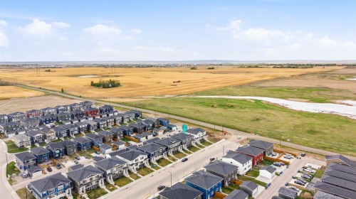 1060 West Lakeview Drive, Chestermere, AB - Outdoor With View