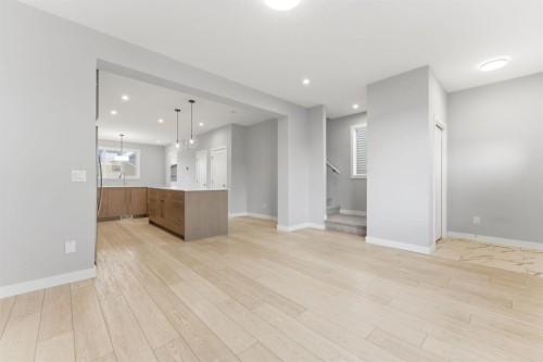 1060 West Lakeview Drive, Chestermere, AB - Indoor