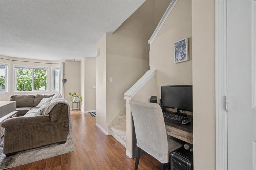 65 Royal Birch Villas Nw, Calgary, AB - Indoor