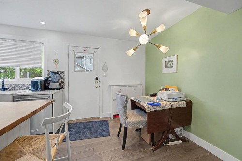 633 Regal Park Ne, Calgary, AB - Indoor