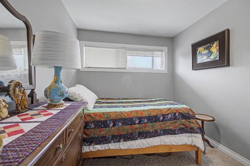633 Regal Park Ne, Calgary, AB - Indoor Photo Showing Bedroom