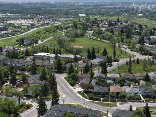 633 Regal Park Ne, Calgary, AB - Outdoor With View