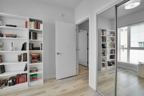 4012 Kovitz Lane Nw, Calgary, AB - Indoor